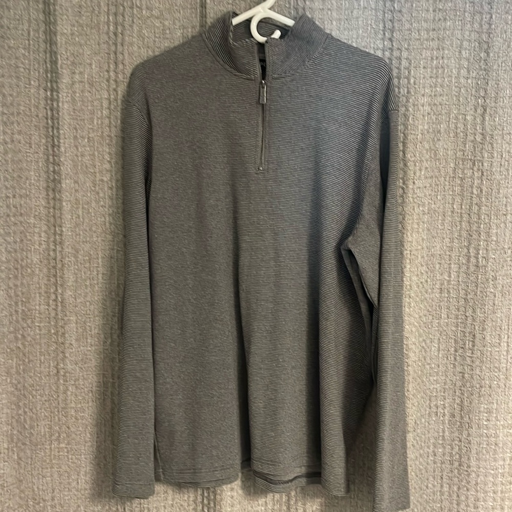 Half zip sweatshirt